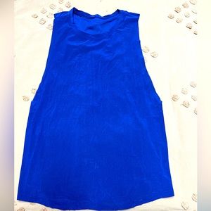 Lululemons women’s athletic tank top